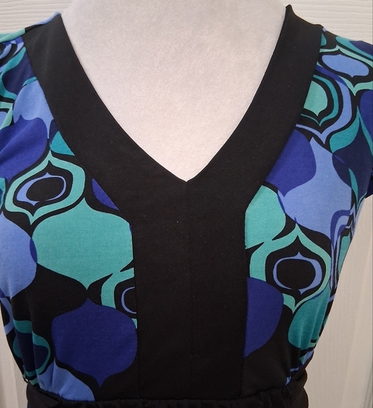Apt. 9 Multicolor Tunic With A V Neck & Cap Sleeves Size PMI - Picture 8 of 13